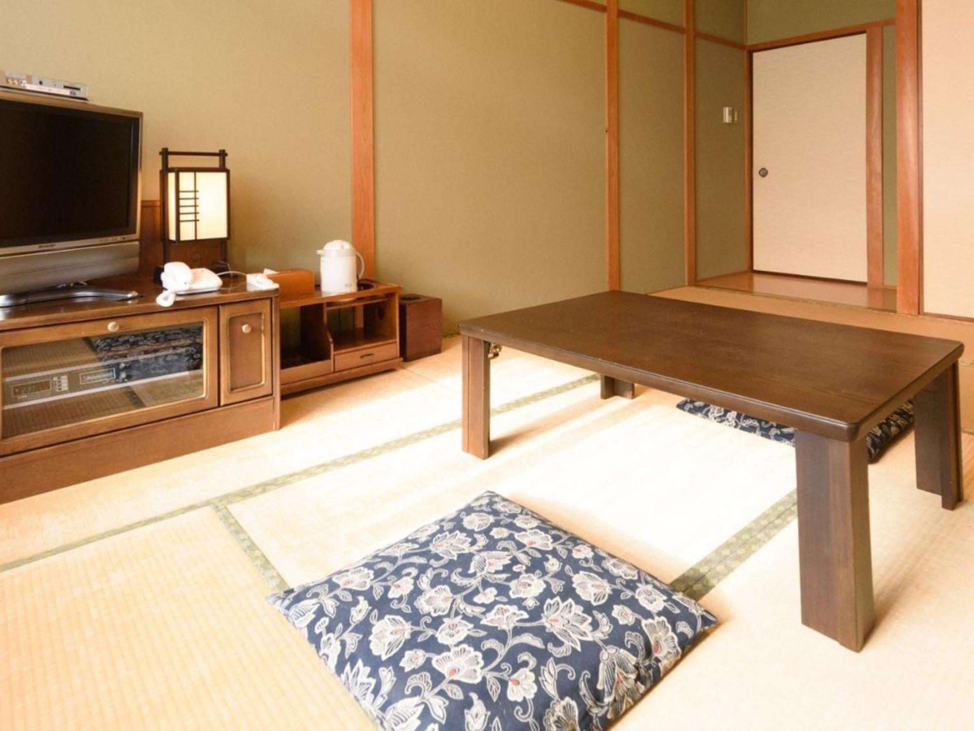Business Hotel Kawakami Кумано Екстериор снимка