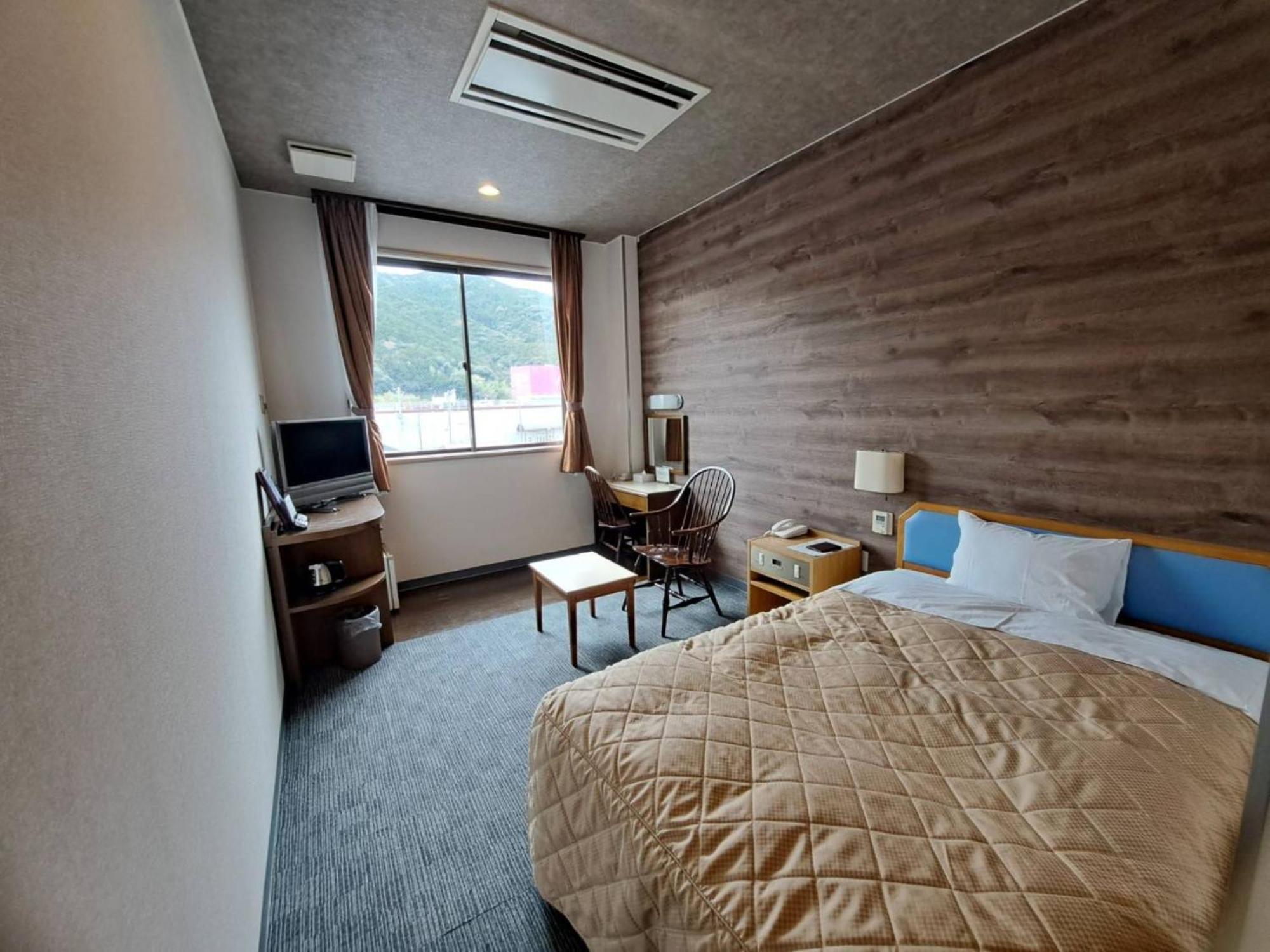 Business Hotel Kawakami Кумано Екстериор снимка